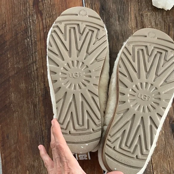 UGG Cream Fuzzy Slippers with Tan Accents - Picture 5 of 6